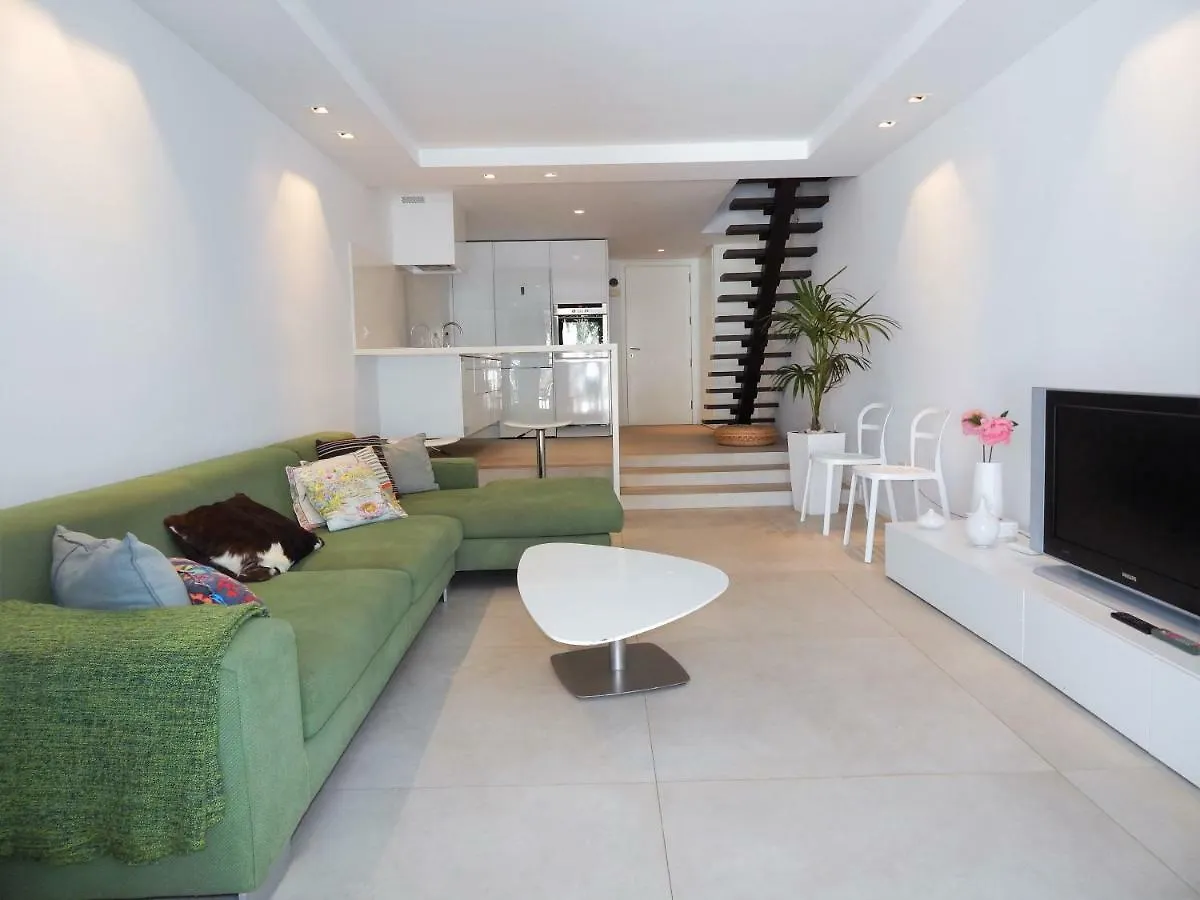 Apartment Beautiful Beachfront Playa de las Americas